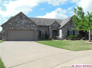 9900 N 114th East Ct, Owasso, OK 74055