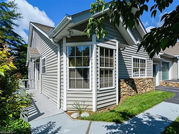 2nd image of 325 Laurel Park Pl