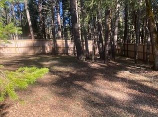 10 Oak St, Mad River, CA 95552