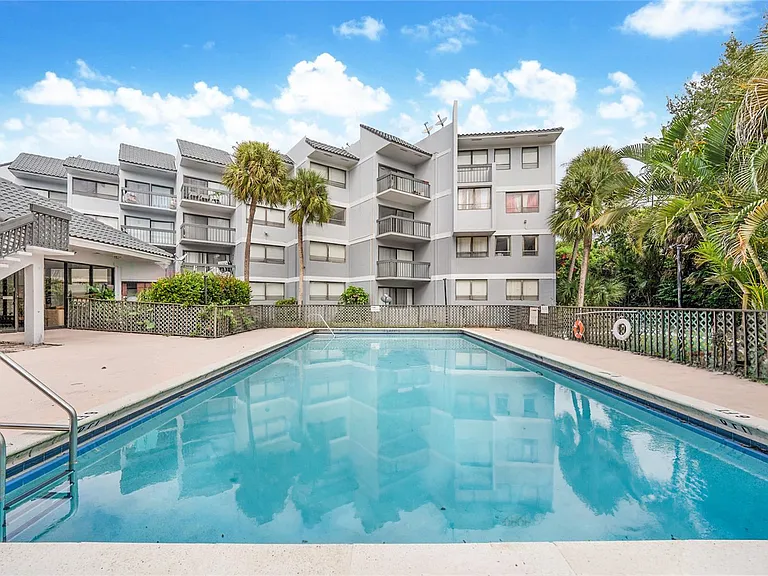 1950 N Congress Ave #404-404HOA — Photo 13