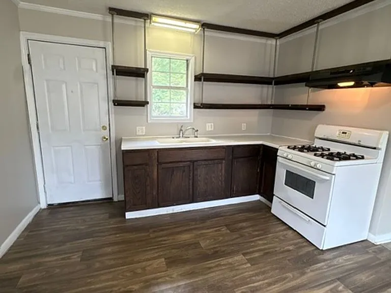 4751 Coleman Cir — Photo 8