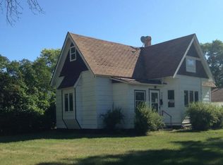 703 E Maple St, Sisseton, SD 57262