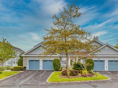 476 Woodscreek Court, Moriches, NY, 11955