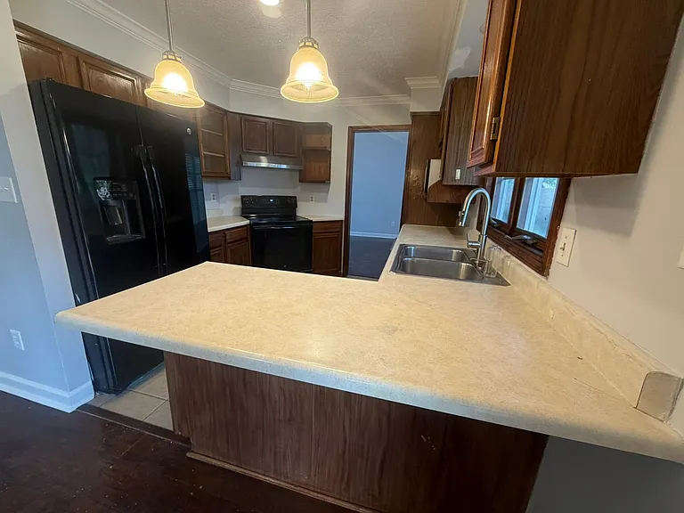 401 Dustin Dr — Photo 29