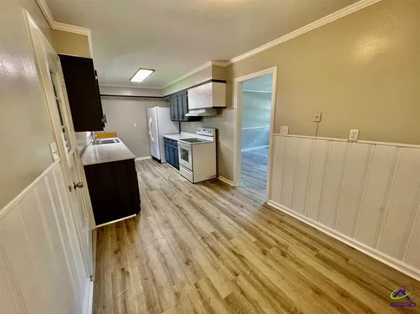 629 Hillcrest Ave, Perry, GA 31069