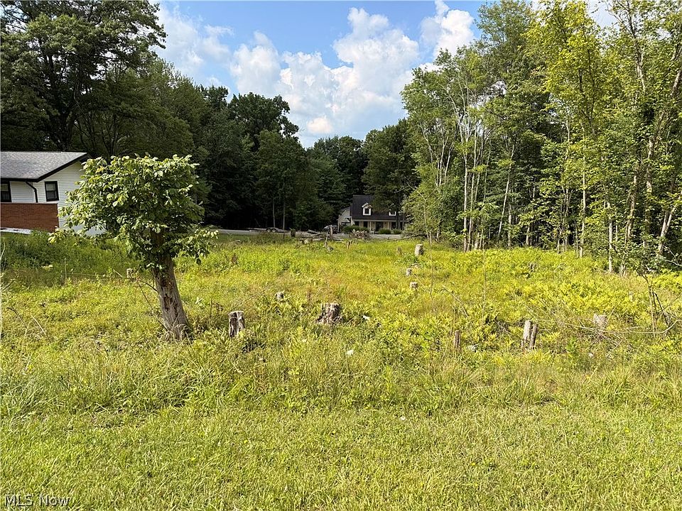 2nd image of 633 E Mohawk Dr