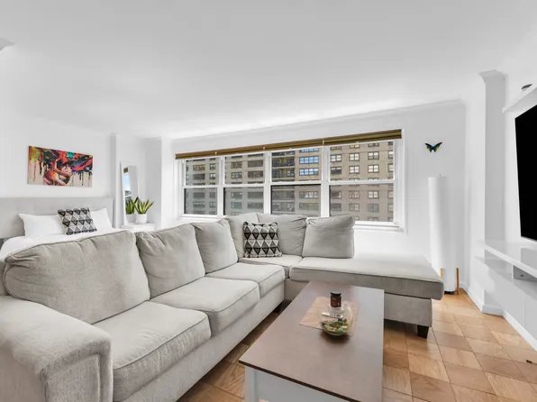 150 West End Avenue image 1 of 13