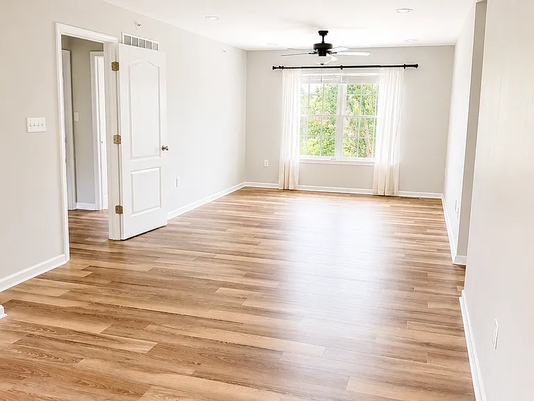 205 Carriage Walk Dr — Photo 18