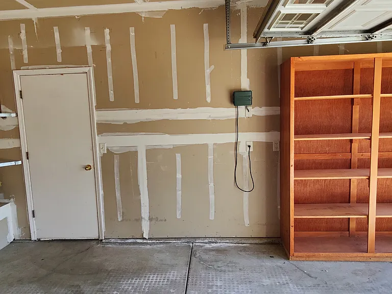 1885 E Turnberry Ave — Photo 30