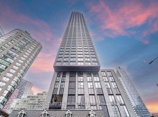 8 Wellesley St W #1616, Toronto, ON M4Y 0J5