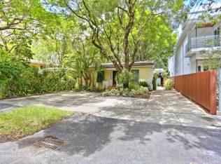 3165 Gifford Ln, Miami, FL 33133