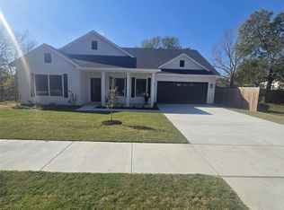 1500 Brackens St, Waxahachie, TX 75165