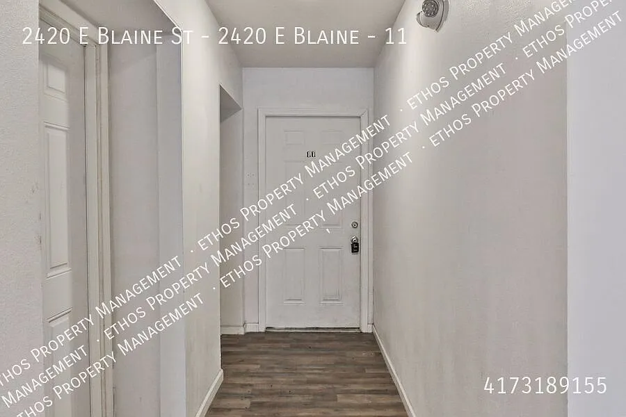 Available now! 3 bedroom/2bathroom apartment! — Photo 3