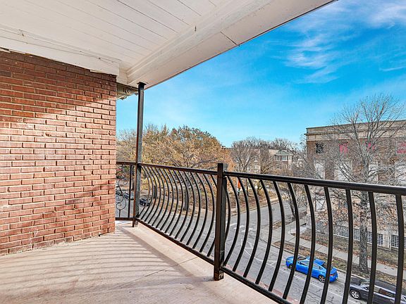 2nd image of 1114 E Armour Blvd #4E