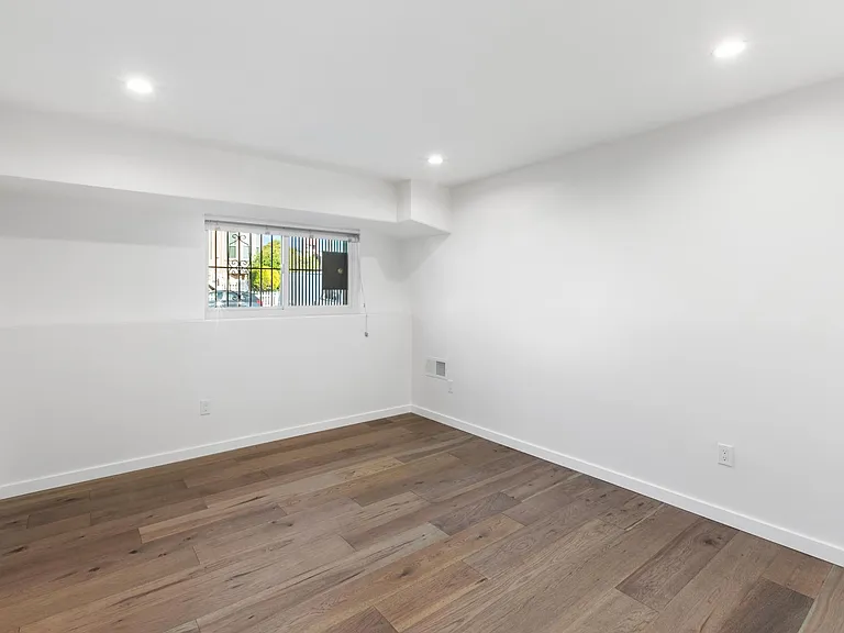 Downstairs bedroom #1 with large closet