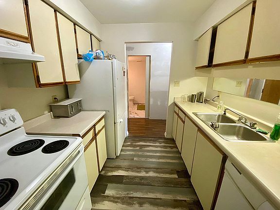 3rd image of 340 Ginger Dr #316