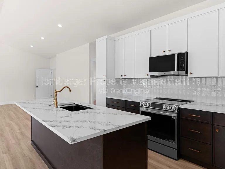 222 N Sargent Rd — Photo 6