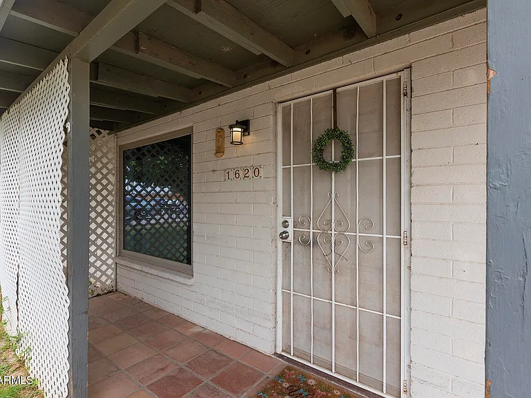 1620 W Roeser Rd — Photo 5