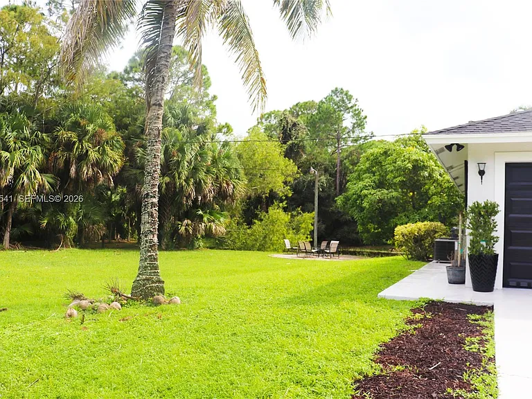 16930 W Mead Hill Dr — Photo 10