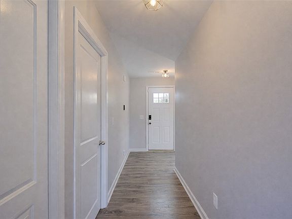 3rd image of 618 Maplestead Farms Ct