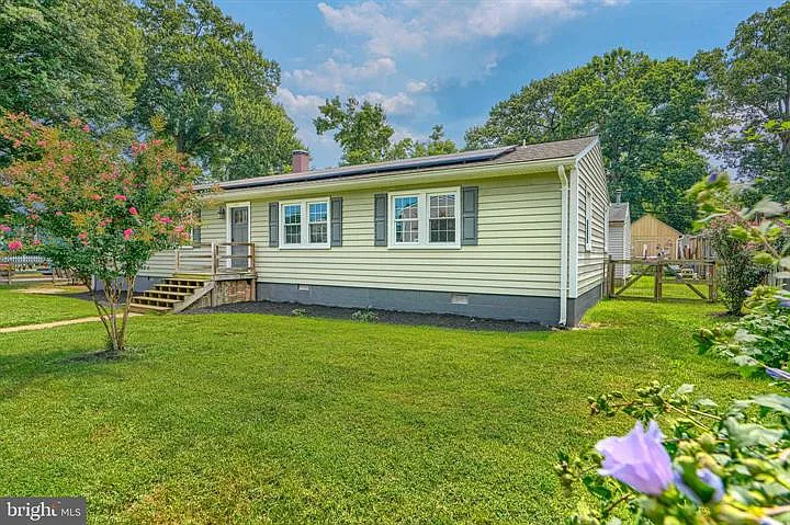 3 bed, 1450 sqft, $2,880 — Photo 3