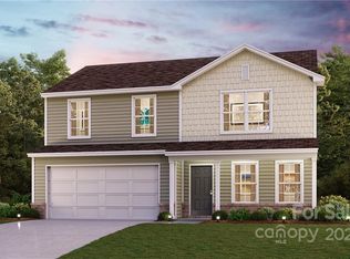 1802 Pipers Ridge Cir, Conover, NC 28613