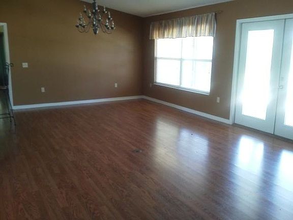 3rd image of 3576 Westbrook Dr