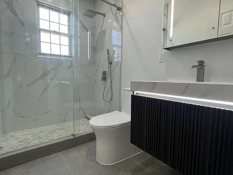 86 Hackett Blvd #2 — Photo 4