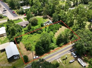 450 Henry Ave, Wewahitchka, FL 32465