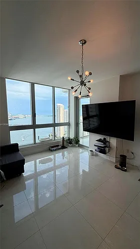 300 S Biscayne Blvd #3 Photo 1