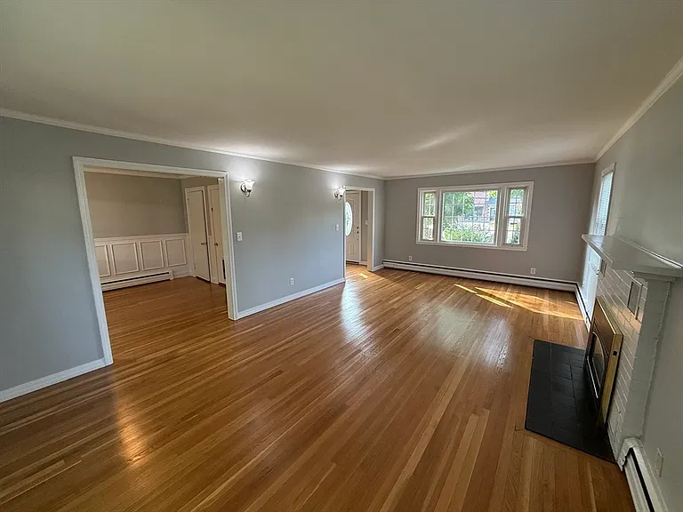 22 Arlington St — Photo 7