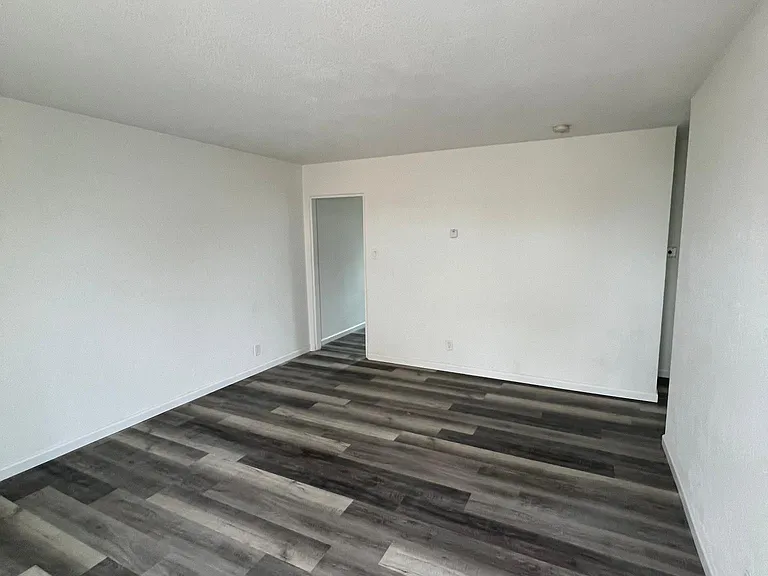 1029 Louisiana Blvd SE #C — Photo 13