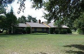 2nd image of 8420 SE 135th St
