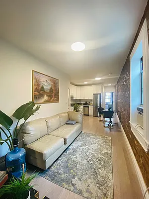 Rented by Sassouni Management | media 12