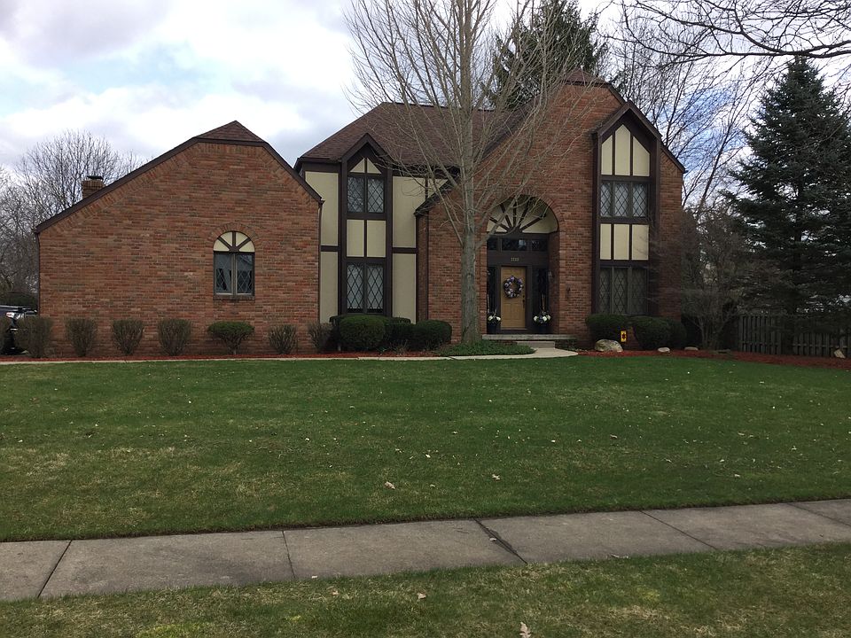 1st image of 1115 Salton Dr