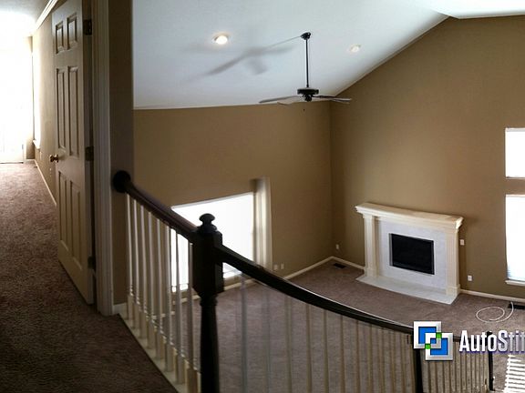 4th image of 14833 Robinson St