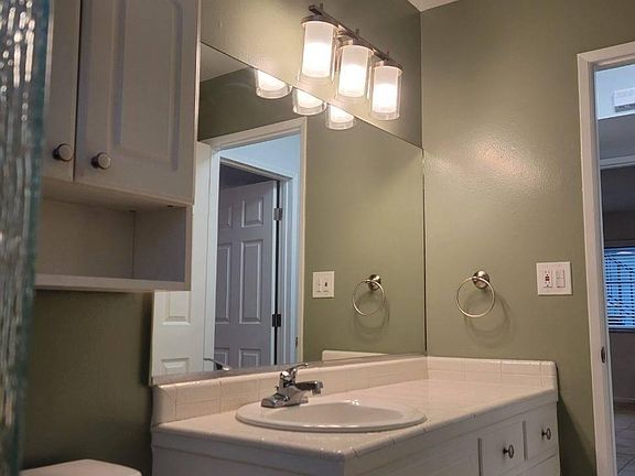 5th image of 1340 12th St #5