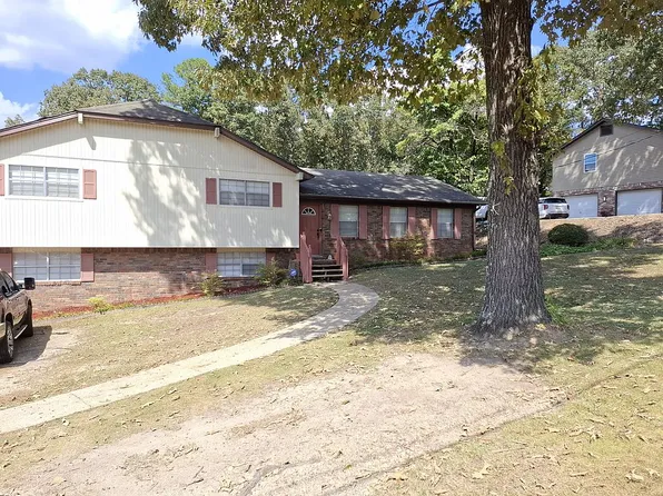 1327 5th Ave SW, Alabaster, AL 35007