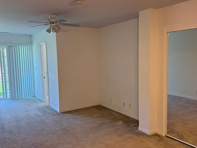 891 Rosewood Ave — Photo 22