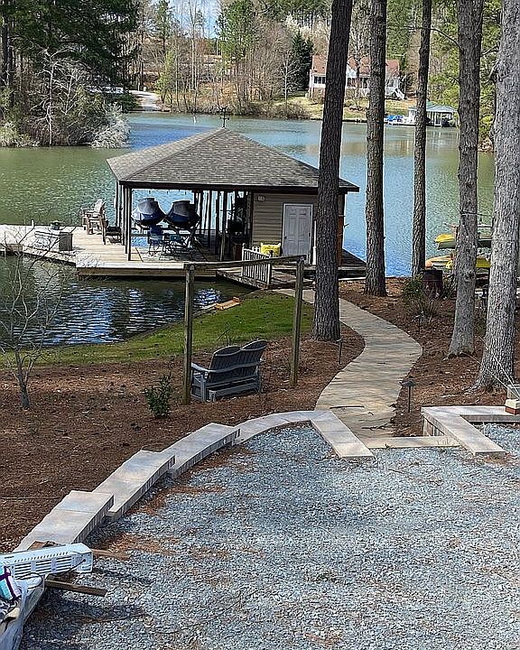 1st image of 526 Windward Dr
