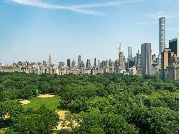 25 Central Park West image 1 of 13