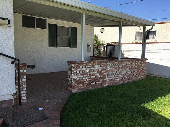 Lovely covered patio