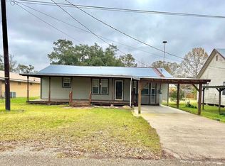 106 S 10th St, Oberlin, LA 70655