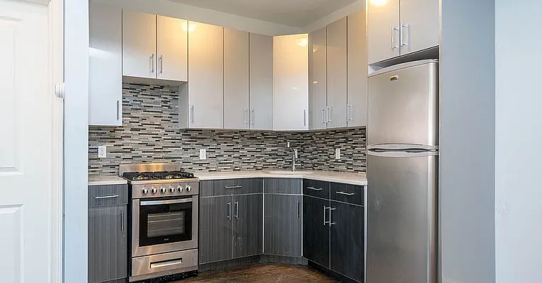 Rented by Skyhigh Realty NYC LLC | media 32