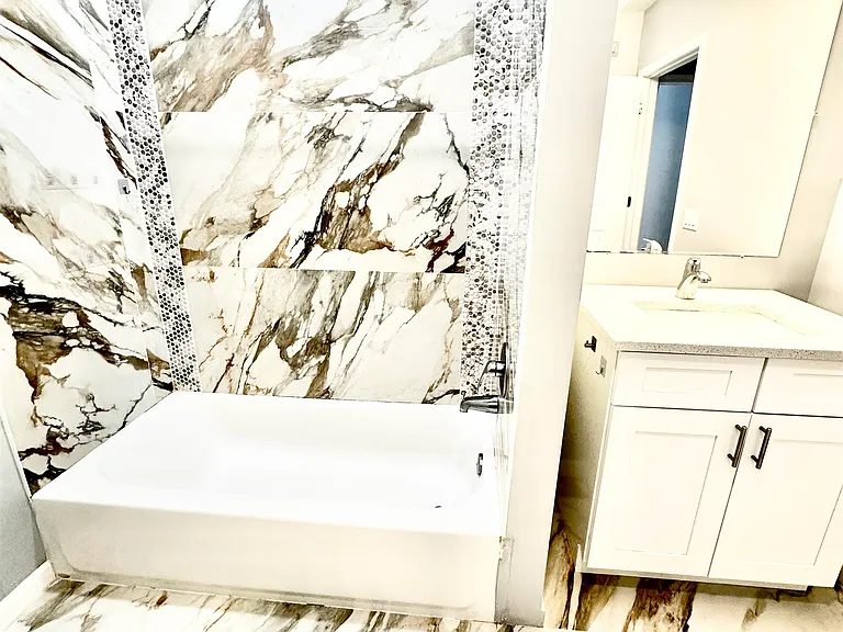 40 Vroom St #3B — Photo 7