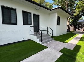 5521 NW 1st Ave, Miami, FL