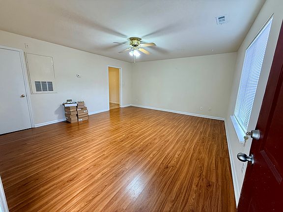 2nd image of 1309 Hudson Ave APT C6