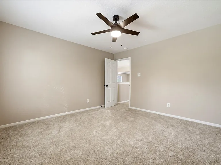 3711 Slocom Dr — Photo 34