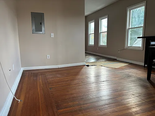 39 Mansfield St Photo 1