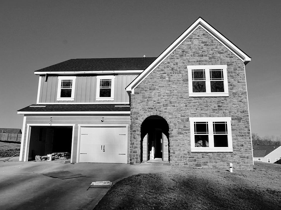 1st image of 333 Clearmill Dr
